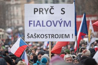 FOTO: Demonstrace Česko proti bídě přilákala několik tisíc nespokojených lidí - Novinky